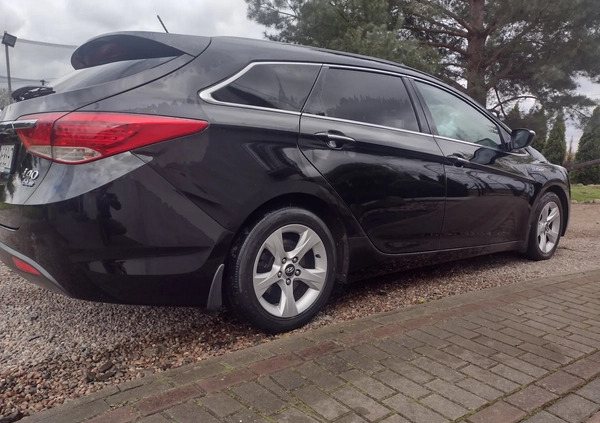 Hyundai i40 cena 36500 przebieg: 250000, rok produkcji 2011 z Malbork małe 191